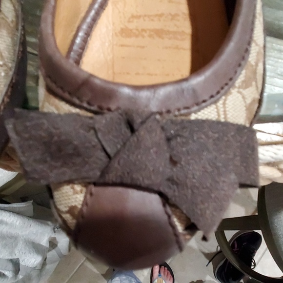 Coach shoes SIZE 7 - Picture 3 of 7